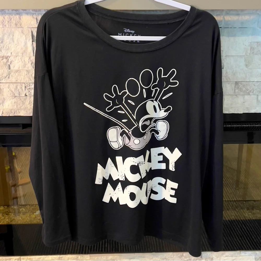 Disney Mickey Mouse long sleeve sleepwear shirt size Large